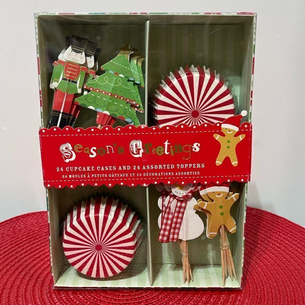 Meri go Round Cupcake Liners and Toppers set of 48 NWT
